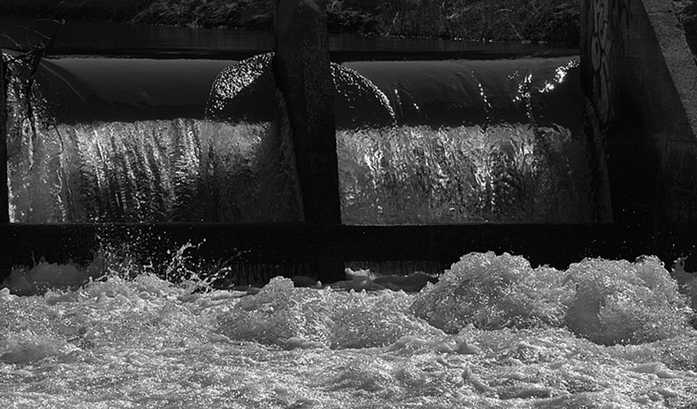 Through hundreds of miles of canals, there are many 'drops' that help reulate the water as it heads towards the fields.