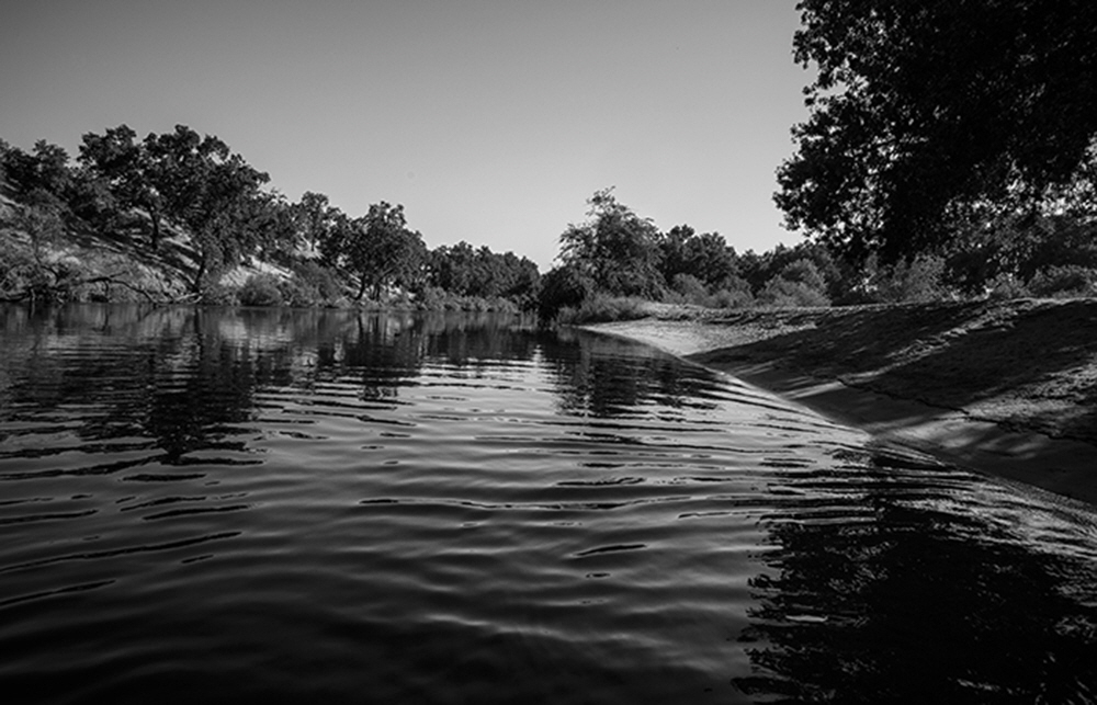 All along the privately held lands of the Kings are many small beaches with calm waters.