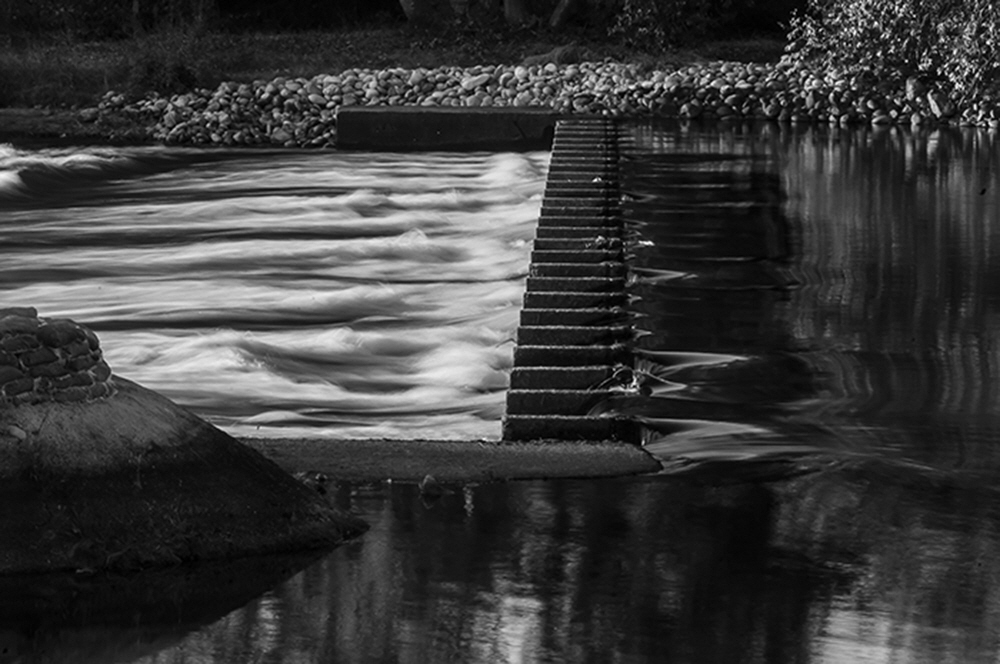 Up and down the Kings, weirs are used to regulate the flow and volume of the river.  Just below Pine Flat Dam is the Cobble Weir, one of the oldest on teh river.
